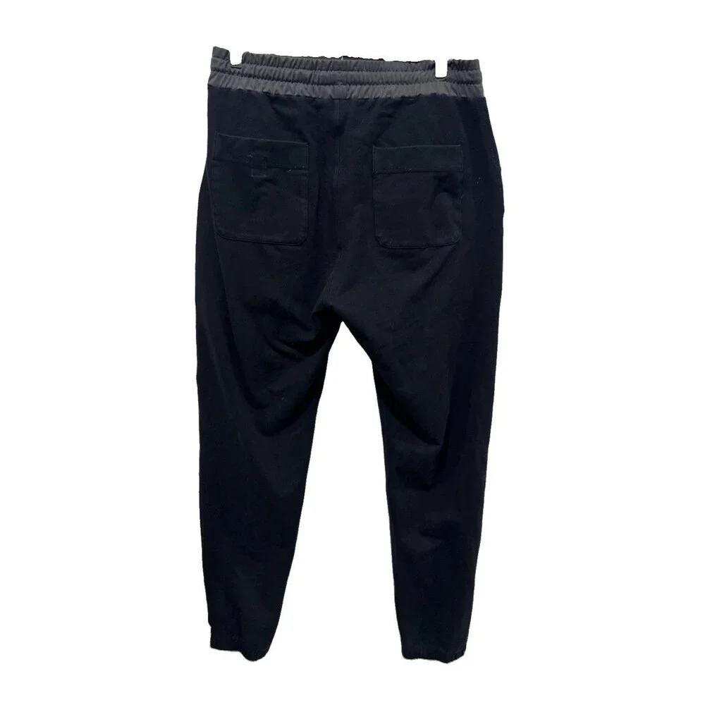 Vuori Balboa Jogger Pant Mens size L dark navy with black waistband  Sweatpant